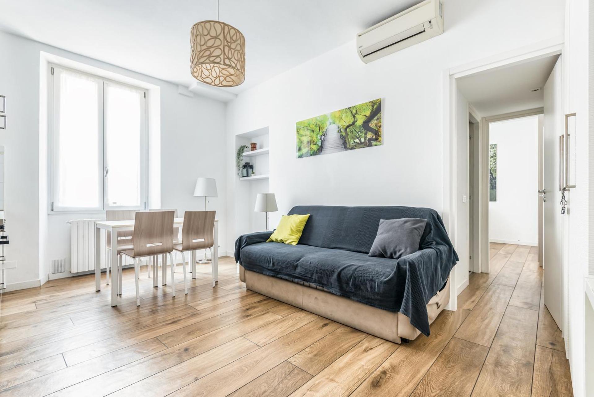Stayeasy Fara12 - Central Station & Downtown Walking Distance — Photos 1